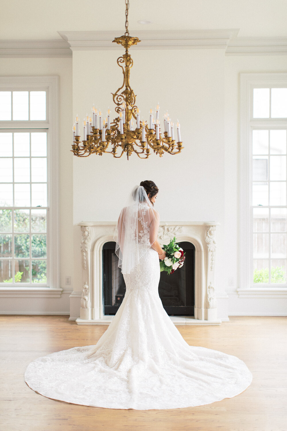 What To Know About Bridal Sessions